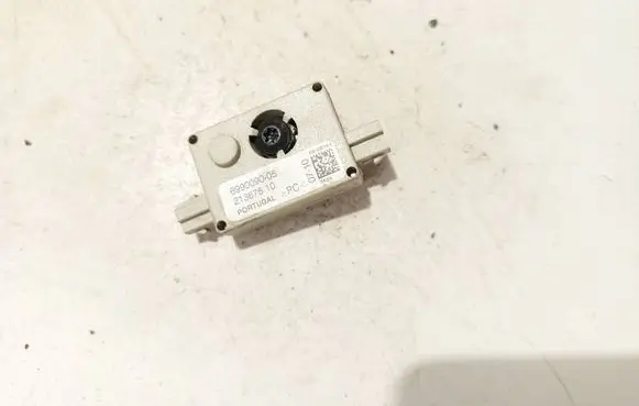 BMW 3 E90 E91 Antenna control unit 699009005 6990090-05