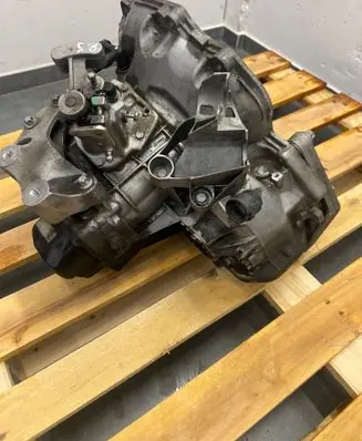 Opel Adam Manual 5 speed gearbox 9830801 339493112 24581254