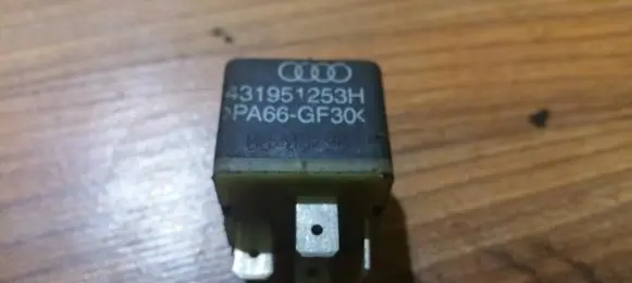 Audi A6 S6 C5 4B Other relay 431951253h