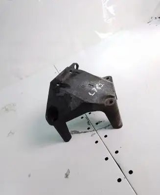 Opel Astra H Engine mounting bracket 90539247