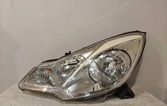 Citroen DS3 Headlight/headlamp 9673814980 9677038280 9673815080