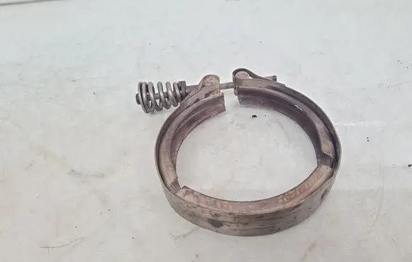 BMW X5 E70 Muffler pipe connector clamp 