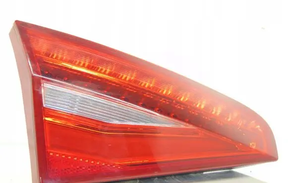 Audi A4 S4 B8 8K Tailgate rear/tail lights 8K5945093AC