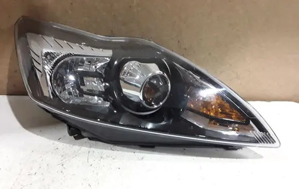 Ford Focus Headlight/headlamp 20B965