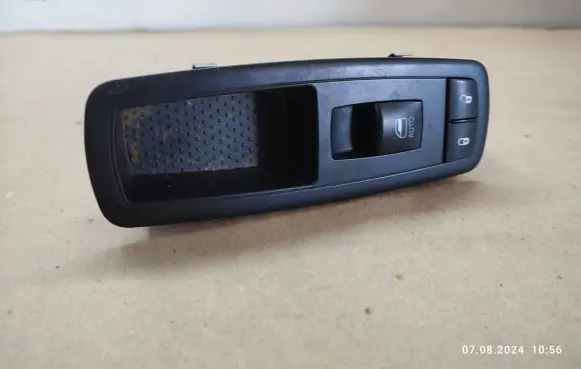 Chrysler Grand Voyager V Electric window control switch 04602544