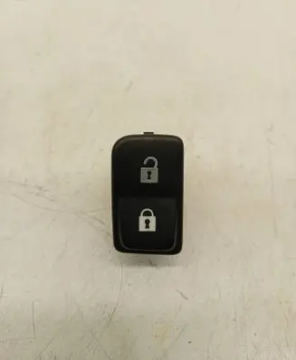 Volvo V50 Central locking switch button 03451500 30773333 30773334
