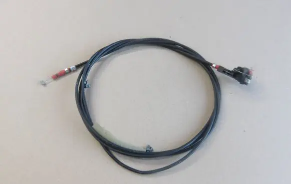 Nissan Qashqai Fuel cap flap release cable 