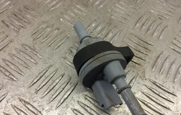 Opel Mokka X Turbo solenoid valve 9802009480