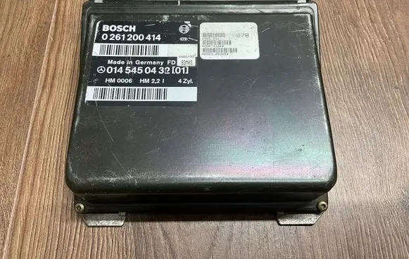 Mercedes-Benz C W202 Engine control unit/module ECU 0145450432 A0145450432 0261200414