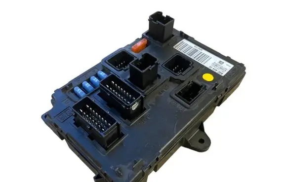 Peugeot 407 Fuse module 9655472080 BSCA0400 S120017001G