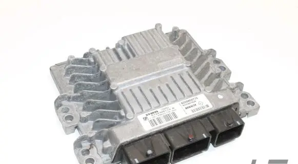 Renault Scenic II - Grand scenic II Engine control unit/module 8200804775 S122326113A