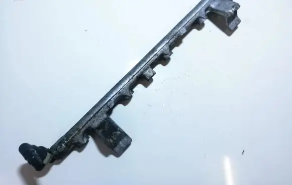 Fuel main line pipe