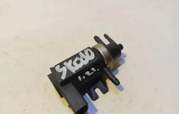 Skoda Octavia Mk1 (1U) Turbo solenoid valve PA66GF35 40000