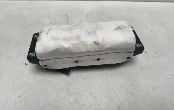 Volkswagen Tiguan Passenger airbag 5K0880204A