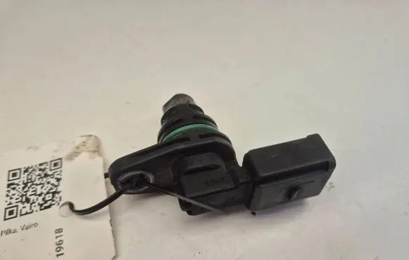 Volkswagen Golf VI Camshaft position sensor 030907601E