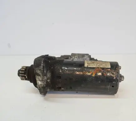 Volkswagen PASSAT B7 Starter motor 02Z911024H