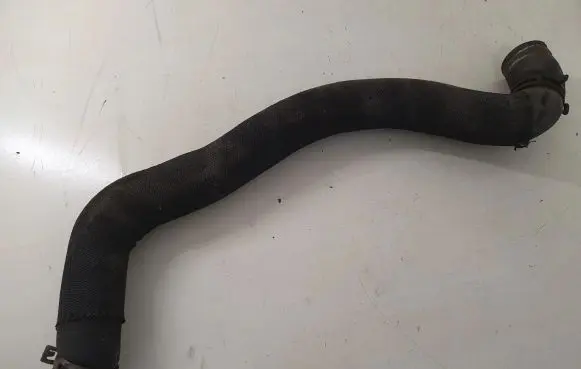 Renault Trafic II (X83) Engine coolant pipe/hose