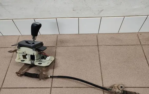 Subaru Legacy Gear selector 