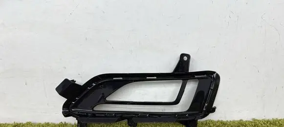 Hyundai Tucson TL Front bumper lower grill 86525-d7530
