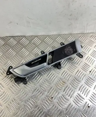 Audi A6 S6 C6 4F Front door interior handle 4F0837019C