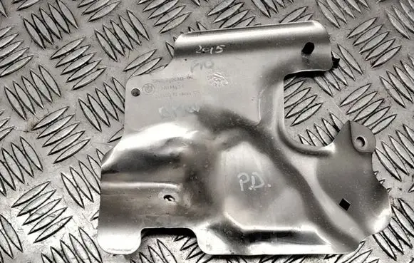 BMW 5 F10 F11 Heat shield in engine bay 7224341