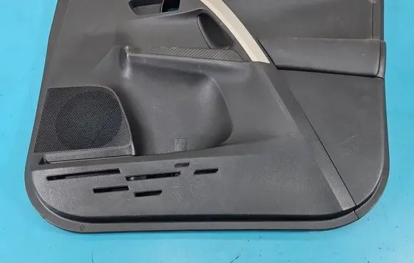 Toyota RAV 4 (XA40) Front door card panel trim 67777X1B08 IMPRK1561825