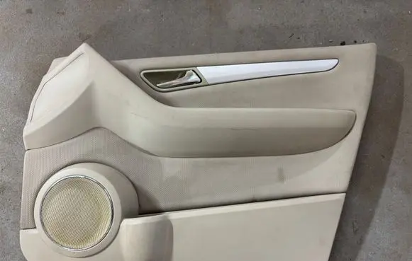 Mercedes-Benz B W245 Front door card panel trim A1697201670 1697201670