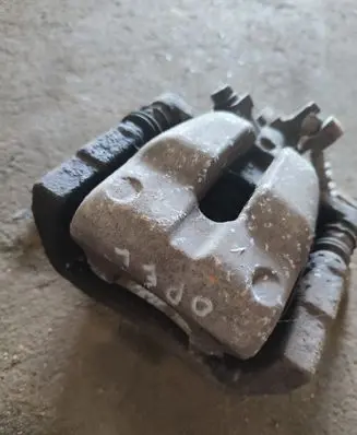 Opel Astra H Rear brake caliper