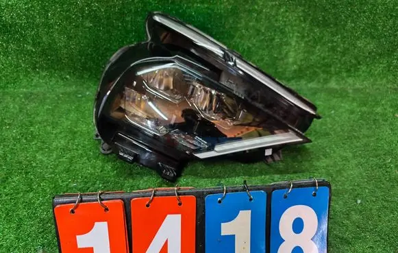 Citroen C4 III e-C4 Headlight/headlamp 73243672 73243672B9C 9830649280