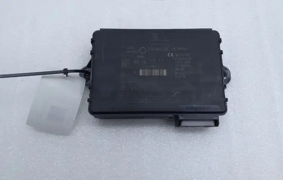 Land Rover Discovery 4 - LR4 Keyless (KESSY) go control unit/module DPLA19H440BE 5E07704E7