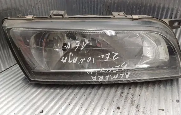 Nissan Almera Headlight/headlamp E139262 02HCR E139261