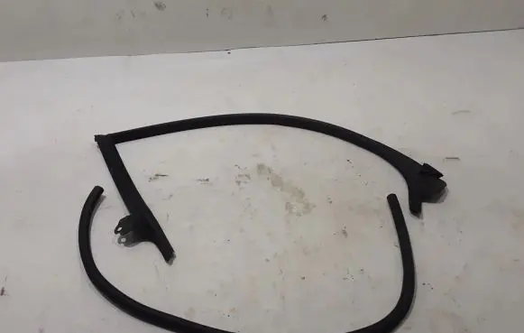 Audi A7 S7 4G Front door rubber seal 4G8845354F