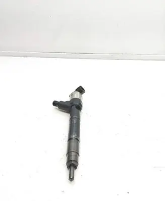 Opel Astra J Fuel injector 55570012 10S21669