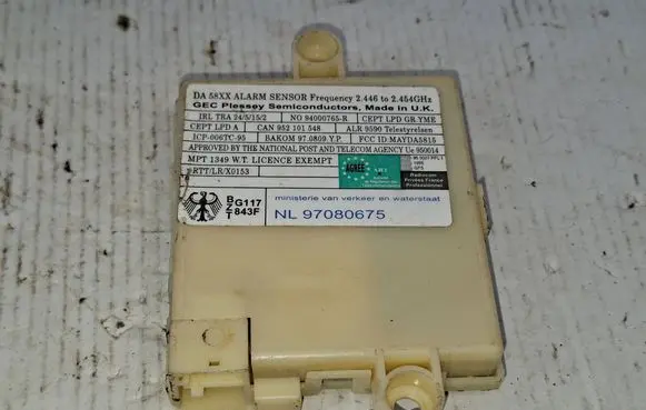 BMW Z3 E36 Alarm control unit/module 6906104 DA5816018