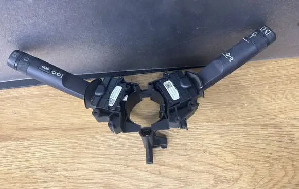 Opel Insignia A Indicator stalk 13303268