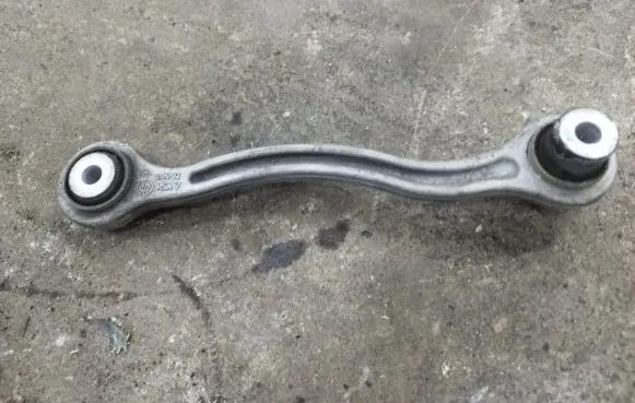 Mercedes-Benz C W205 Rear control arm 20402