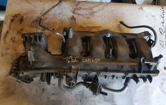 Mercedes-Benz CLA C117 X117 W117 Intake manifold A2700900737