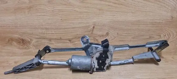 Volvo XC70 Front wiper linkage and motor 8624239