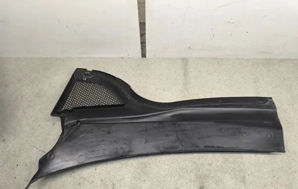 Volkswagen PASSAT CC Wiper trim 3C8819404