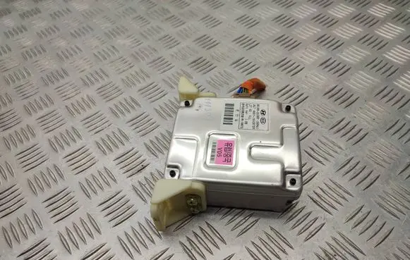 Hyundai Santa Fe Voltage converter inverter 951002W300