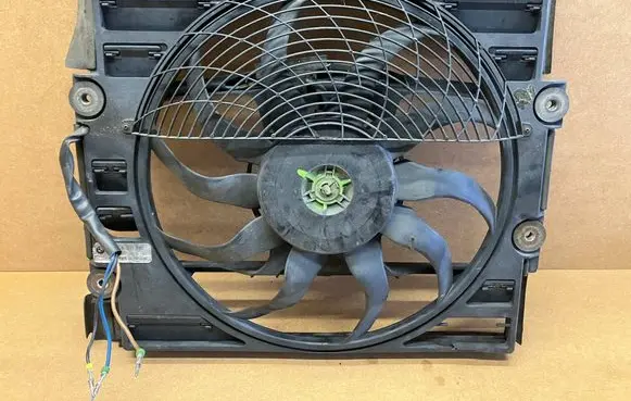 BMW 7 E38 Air conditioning (A/C) fan (condenser) 64548391882
