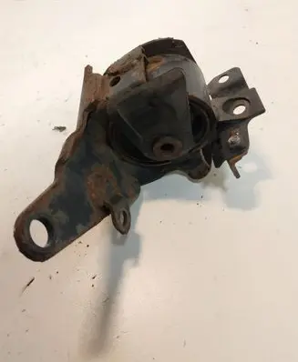 Toyota Avensis T250 Engine mount bracket