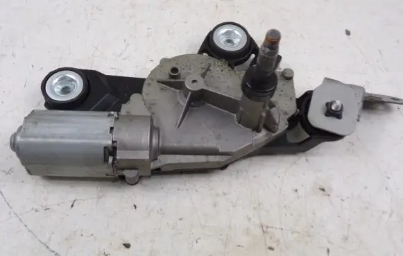 Mazda 3 I Rear window wiper motor BP4K67450