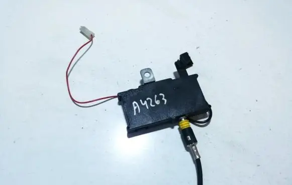 Peugeot 607 Antenna control unit 9637564680 aar810
