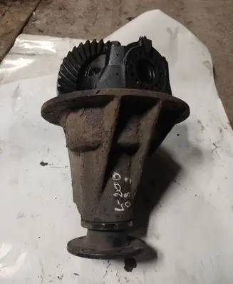 Mitsubishi L200 Rear differential