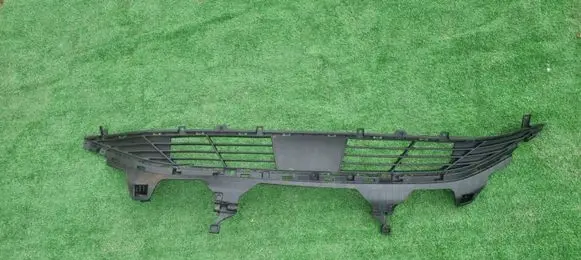 Hyundai Tucson IV NX4 Front bumper lower grill 86531N7010