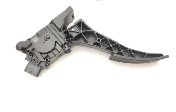 Mercedes-Benz EQB Accelerator throttle pedal A1773001800