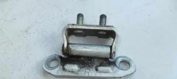 Toyota Land Cruiser (J100) Loading door upper hinge 