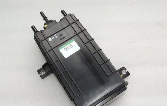 Suzuki Vitara (LY) Active carbon filter fuel vapour canister 1856074S00