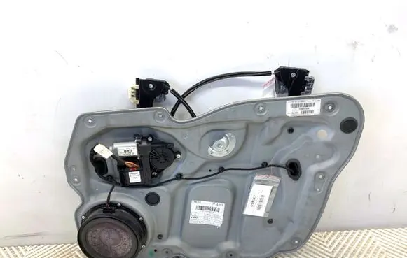 Volkswagen Touran I Front door window regulator with motor 1K0959702B